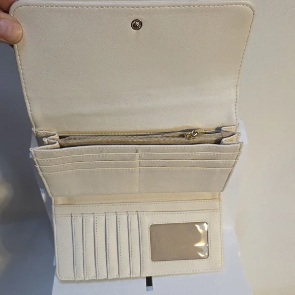 Chic Cream and Red Women's Wallet - Picture 3 of 4